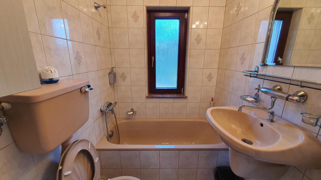 Villa Pilis Hills View Deluxe House With Pool & Ac Near Bp Pilisszentivan Exterior foto