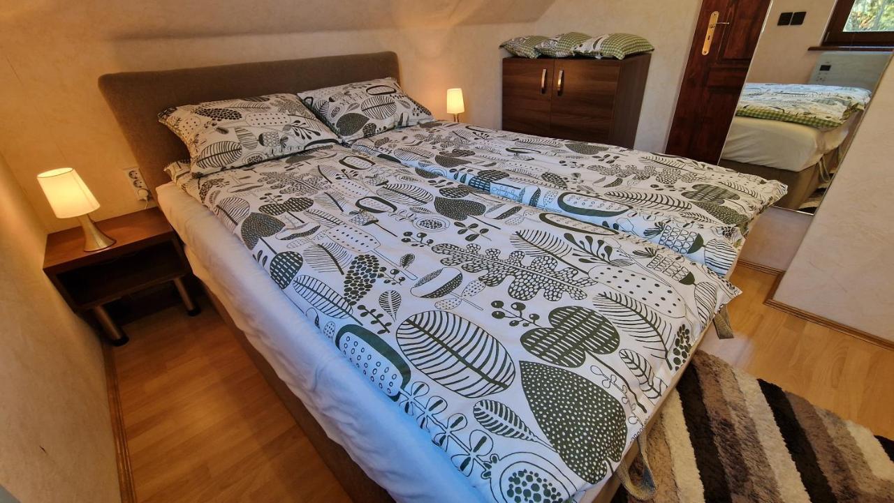 Villa Pilis Hills View Deluxe House With Pool & Ac Near Bp Pilisszentivan Exterior foto